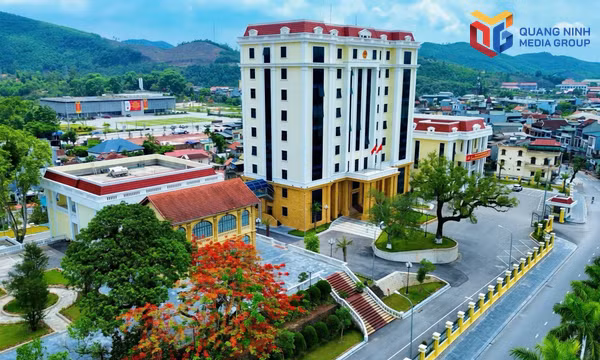 Một năm chính quyền hai cấp: Khi đảng viên gánh vác việc cơ sở - Kỳ 1: Một người, nhiều việc 
