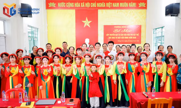 Phường Móng Cái 2: Bế mạc lớp truyền dạy di sản văn hóa Hát nhà tơ - Hát cửa đình 
