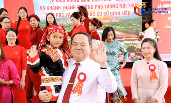 Chắp cánh những ước mơ đến trường