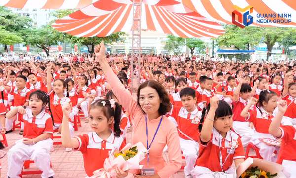 Đầu tư cho giáo dục, vun đắp tương lai thế hệ trẻ
