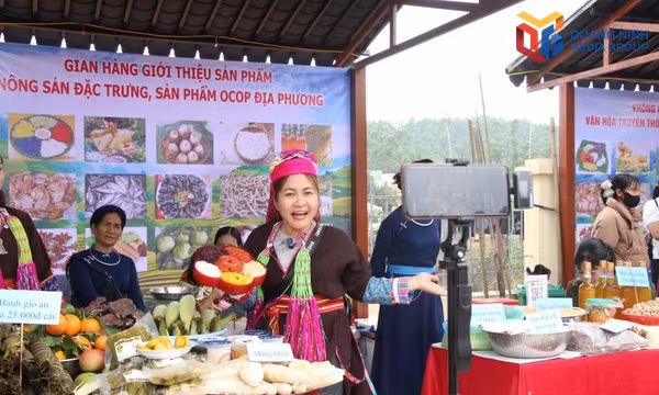 Mượn công nghệ để nông sản kể chuyện và mở rộng thị trường