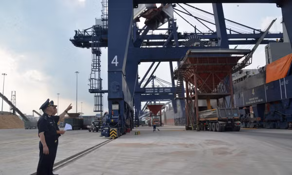 Quảng Ninh đang tích cực triển khai nhiều giải pháp nâng cao hiệu quả khai thác hệ thống cảng biển logistics.