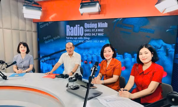 Để thực tiễn là thước đo cán bộ