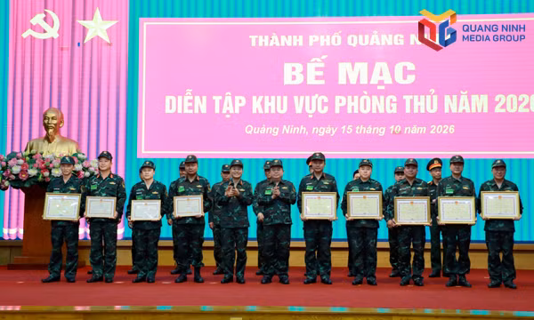 Diễn tập khu vực phòng thủ thành phố Quảng Ninh năm 2026 thành công tốt đẹp