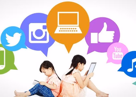 Giải trí trên mạng xã hội - Đừng để trẻ "lạc lối"